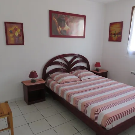Petit Coin De Paradis Dans Residence Avec Piscine Vias Exterior foto