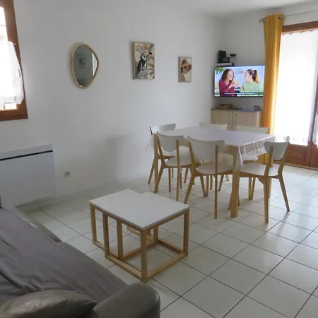 Petit Coin De Paradis Dans Residence Avec Piscine Vias Exterior foto