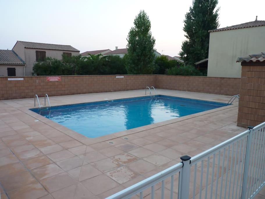Petit Coin De Paradis Dans Avec Piscine