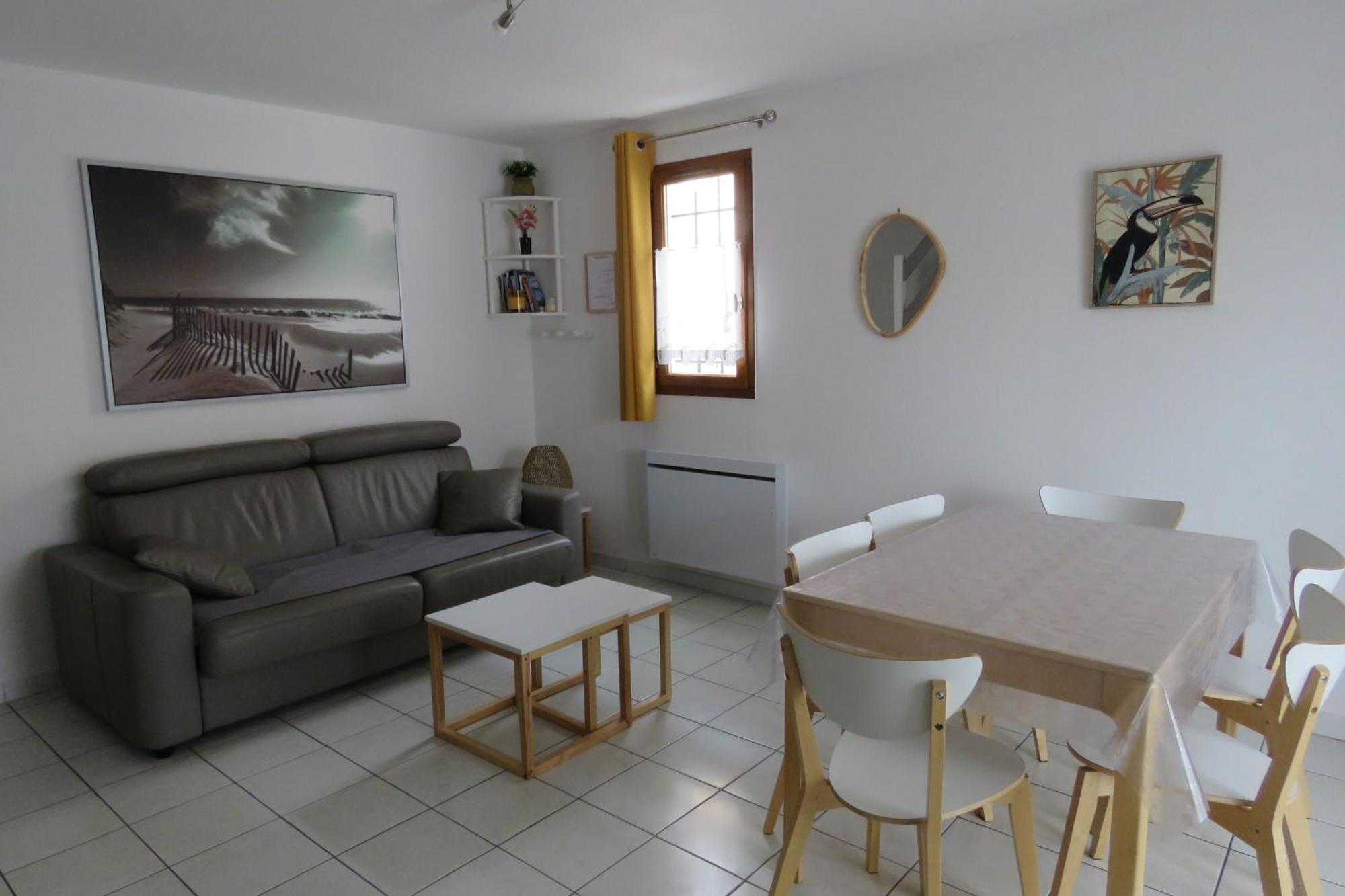 Petit Coin De Paradis Dans Avec Piscine Holiday home *