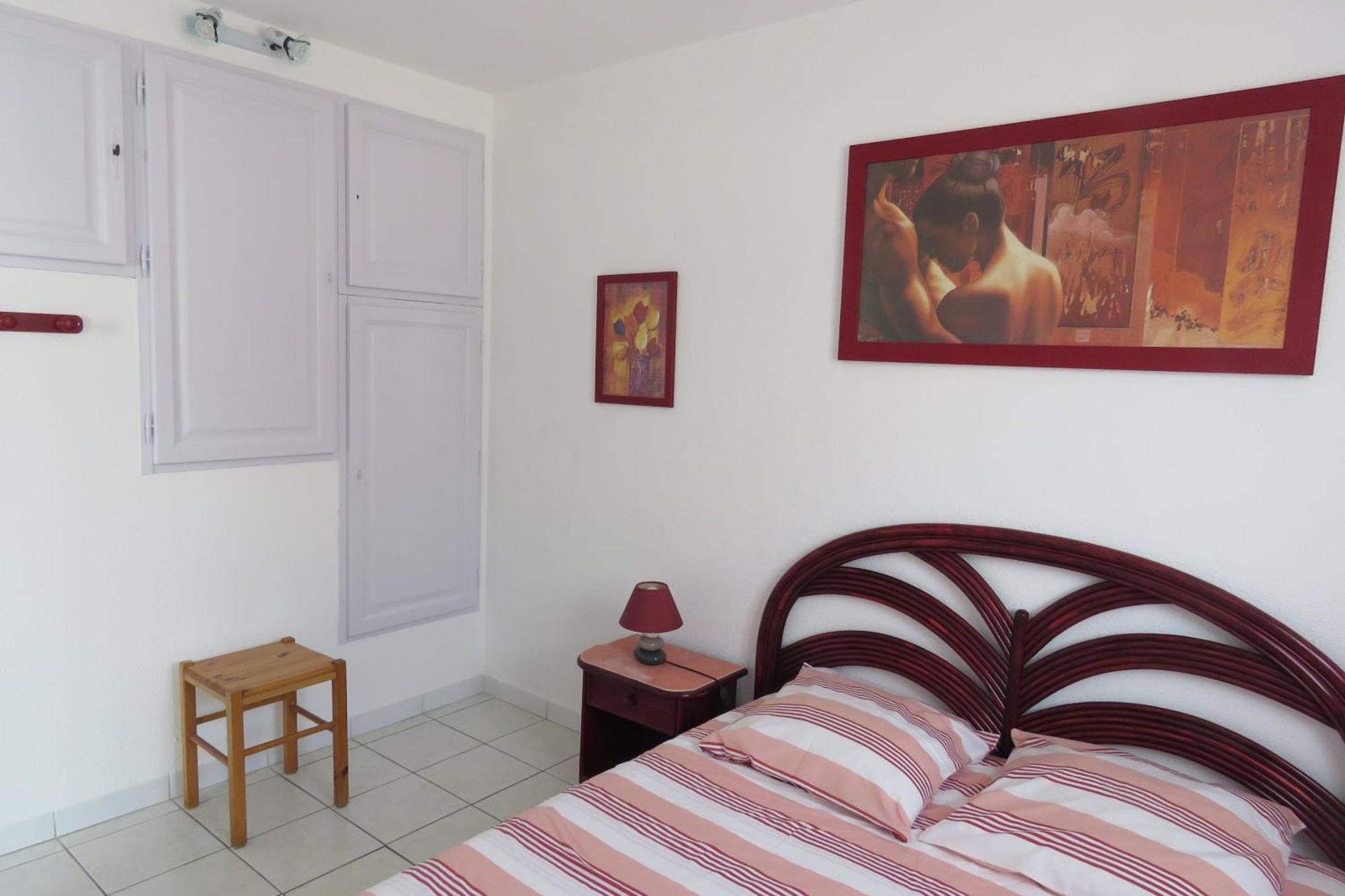 Petit Coin De Paradis Dans Avec Piscine Holiday home