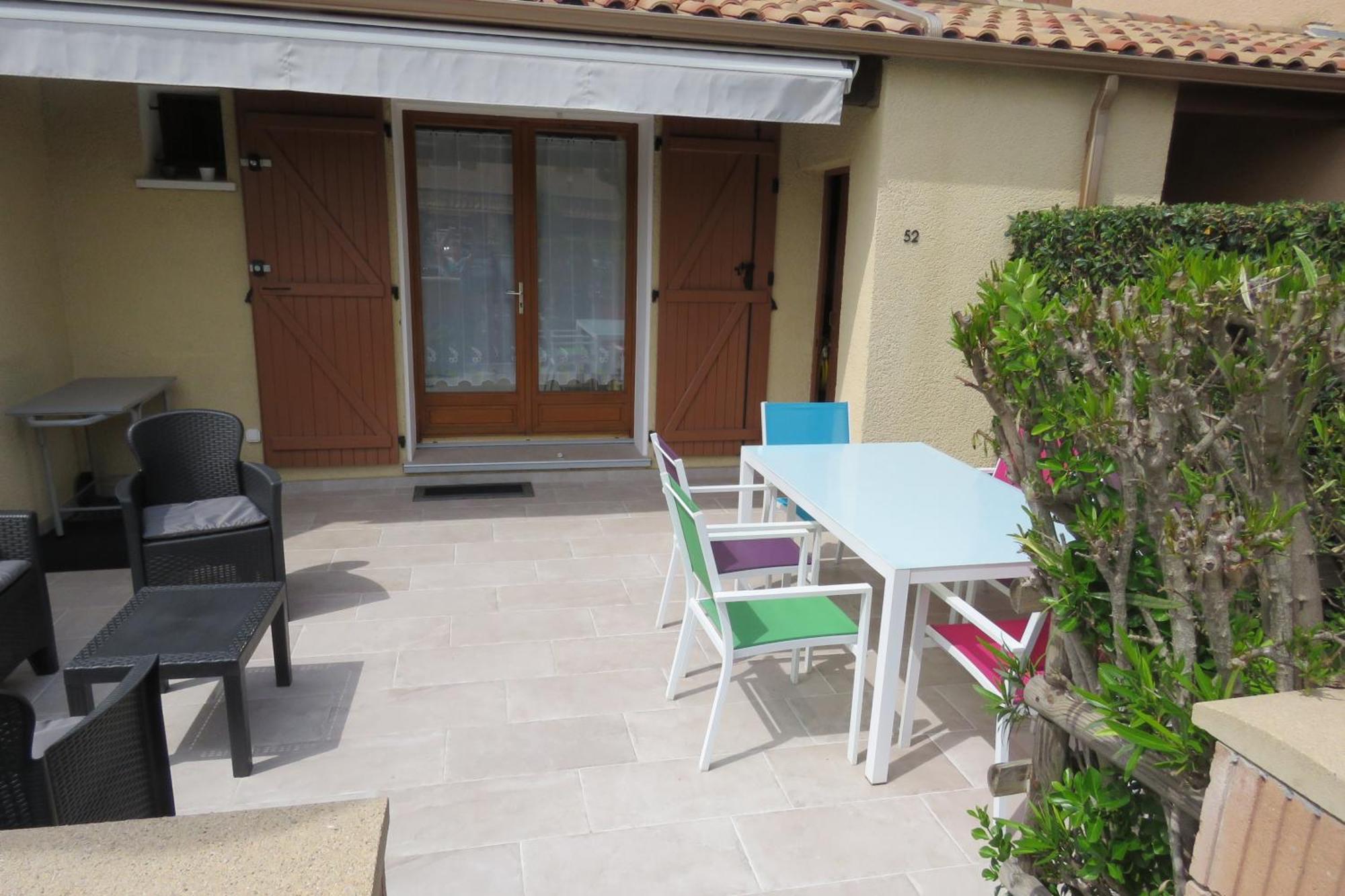 Petit Coin De Paradis Dans Avec Piscine Holiday home